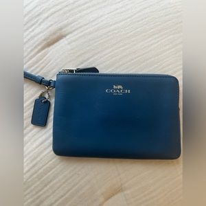 Coach cross grain leather corner zip wallet